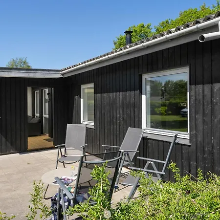 3 Bedroom Amazing In Prázdninový dům Storvorde