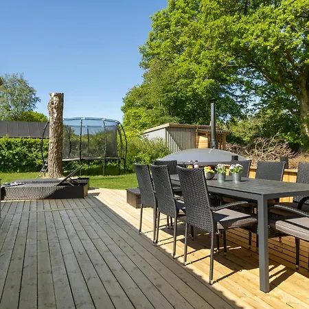 Dom wakacyjny 3 Bedroom Amazing In